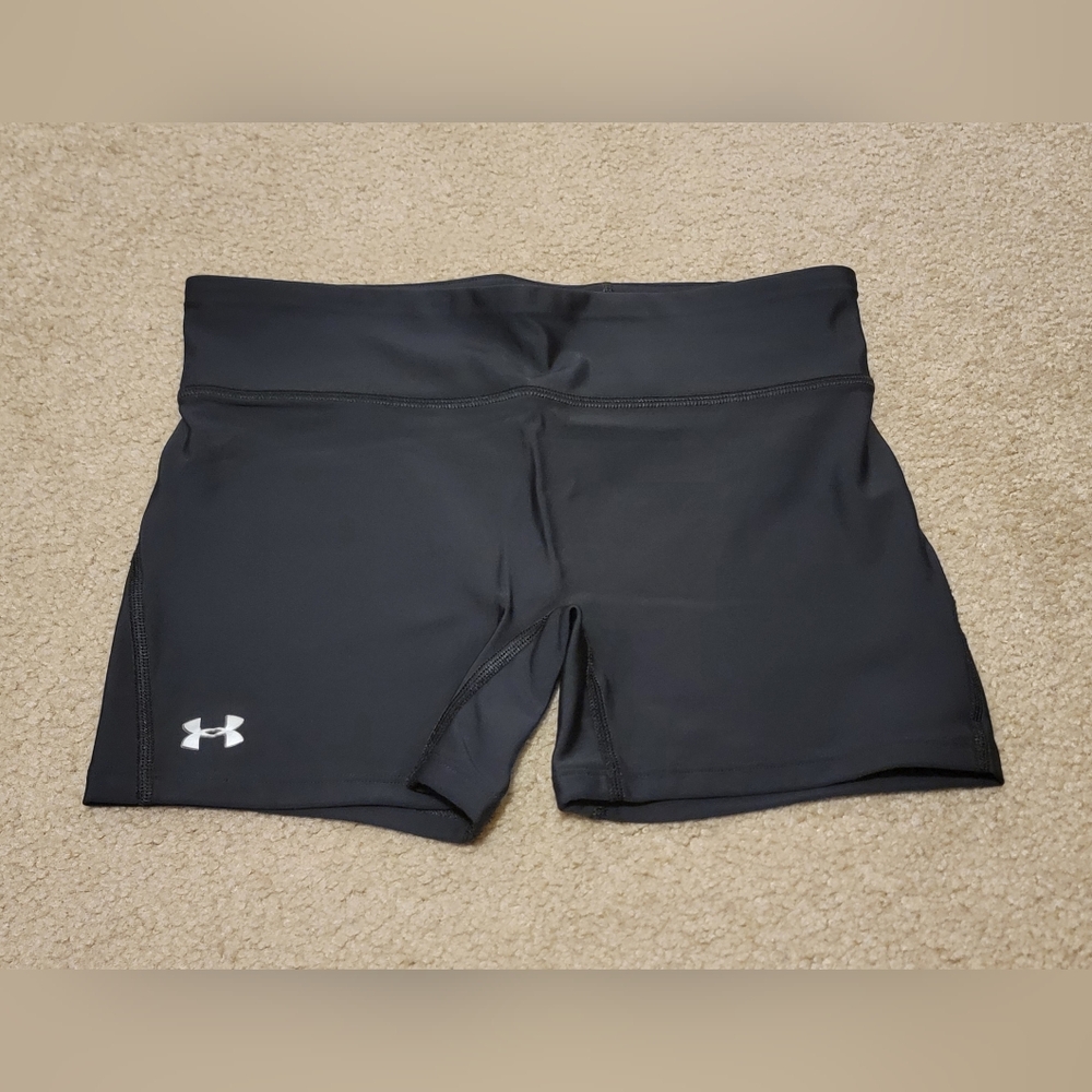 Under Armour Black Fitted Shorts